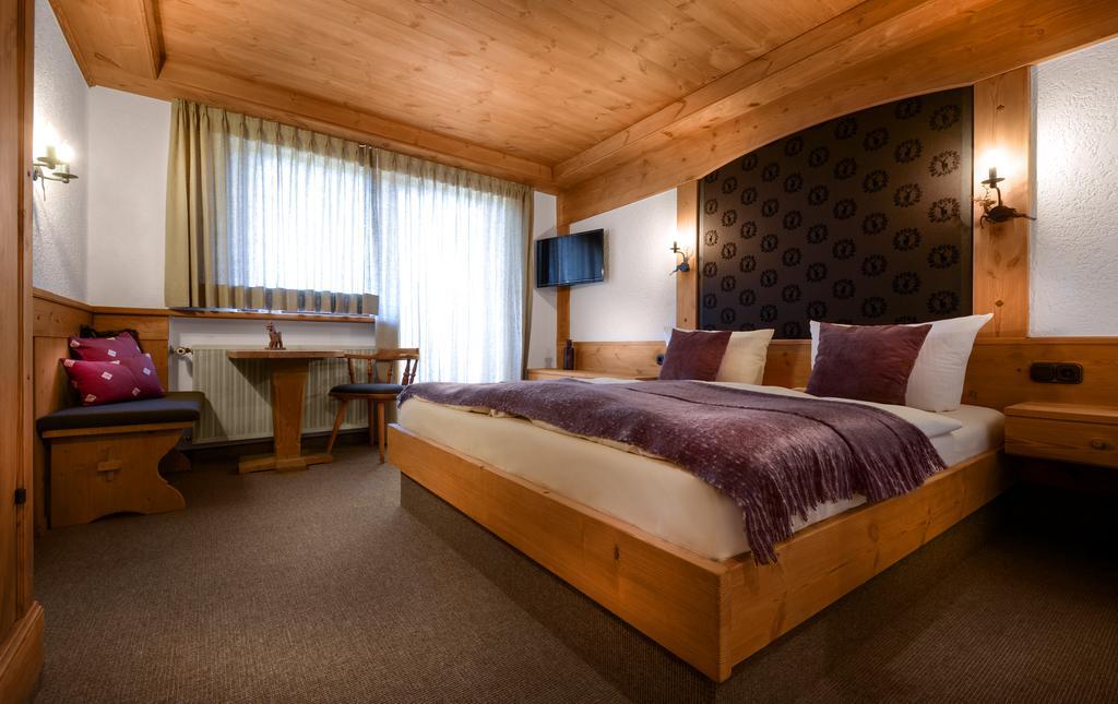 Dreimäderlhaus - Vegetarische Boutique 3*